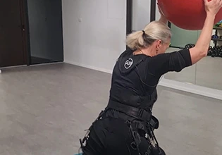 AQ8 EMS trening - Split